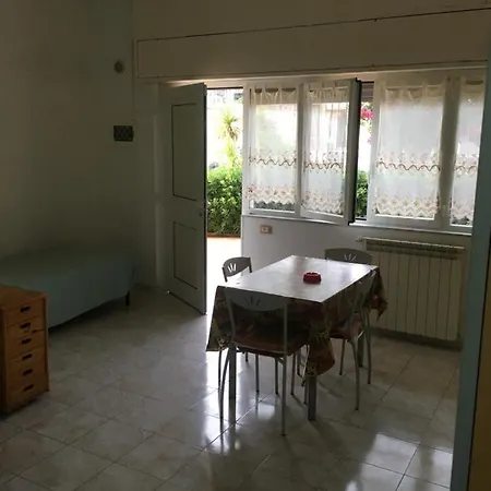 Apartman Monolocale Via Nervia